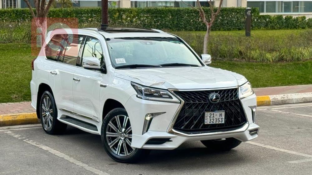 Lexus LX